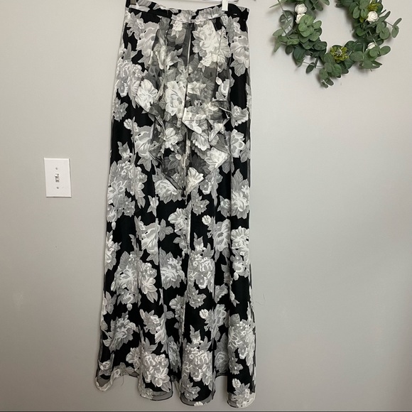 Zac Posen Floral Printed Organza Skirt - Picture 8 of 16